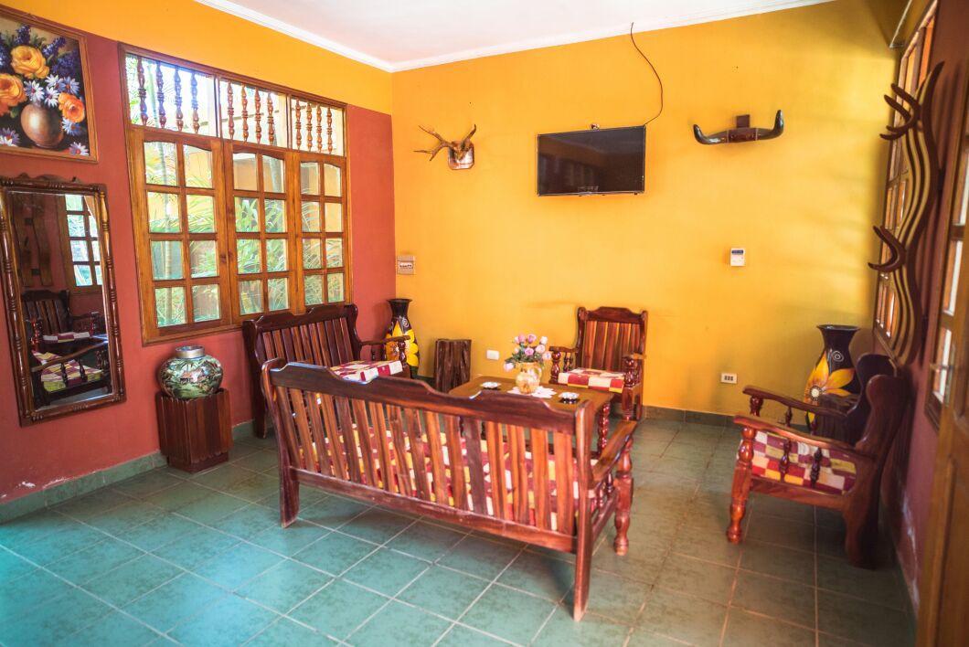 Hostal Santa Ana Rurrenabaque Exterior photo